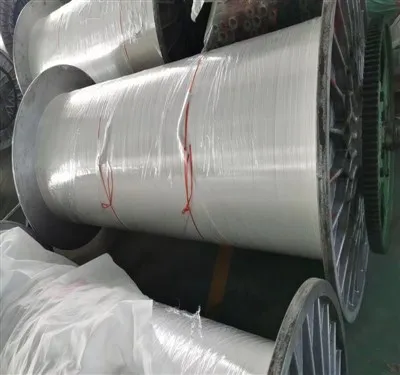 Tête de déformation de métier à tisser à jet d'eau de fils colorés en polyester